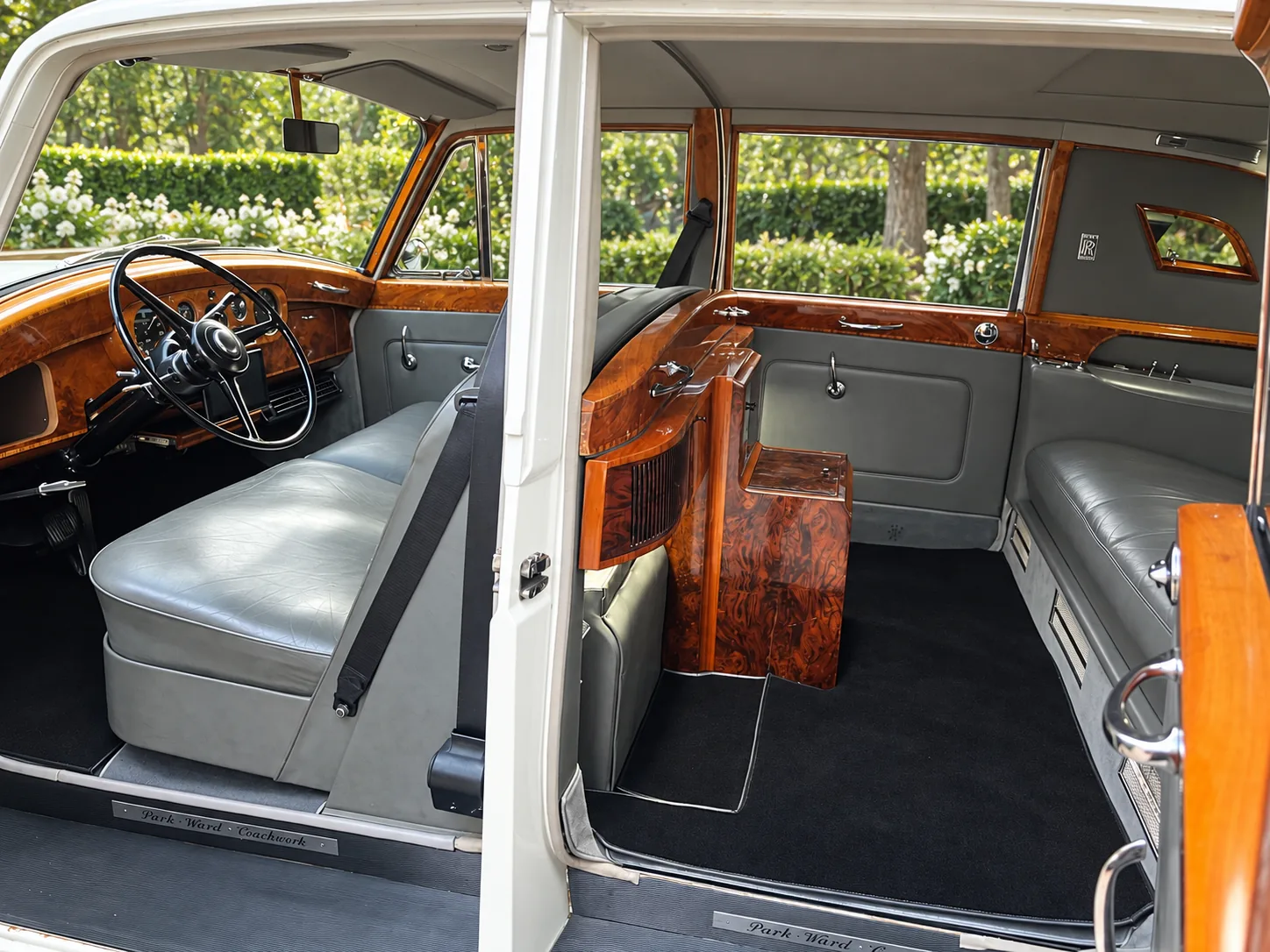 Photo from the LA Classic Rentals gallery